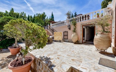 Magnificent property with a lot of privacy and dreamlike outdoor areas
