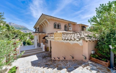 Magnificent property with a lot of privacy and dreamlike outdoor areas