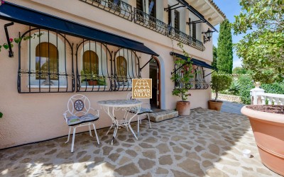 Magnificent property with a lot of privacy and dreamlike outdoor areas