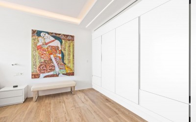 DESIGNER VILLA WITH SPECTACULAR SEA VIEWS