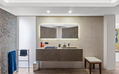 DESIGNER VILLA WITH SPECTACULAR SEA VIEWS