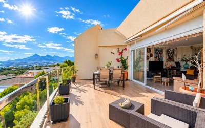 Duplex Penthouse with Panoramic Sea Views in Altea La Vella